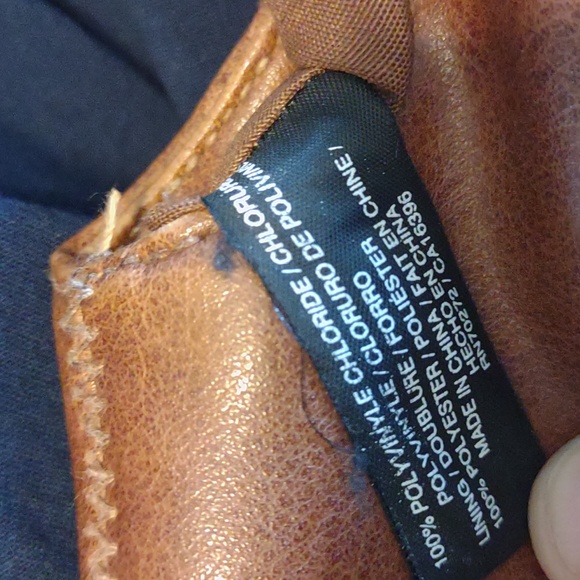 ๐VINTAGE๐ LIZ CLAIBORNE ACCESSORIES Hobo Style Satchel in Brown - Picture 3 of 9